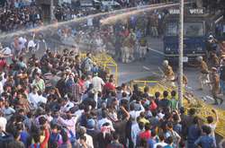 Кількість загиблих під час протестів в Індії зросла до шести