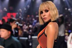  32-летняя Настя Каменских решилась на смелое преображение 
  