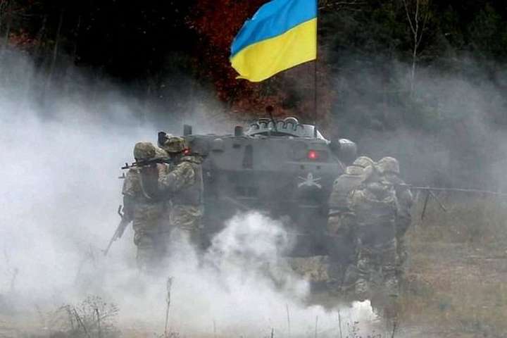 Доба на Донбасі: сім ворожих обстрілів, двох військових поранено