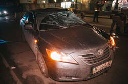 Пішохід пробив головою лобове скло автомобіля