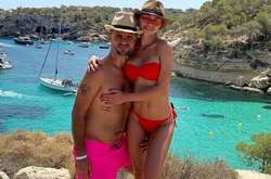  41-летняя Ани Лорак развелась с 42-летним Муратом Налчаджиоглу в январе 
  