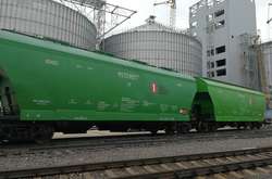 В Укрзалізниці кажуть, що логістичні центри допоможуть збільшити перевезення вантажів на 10-12 % та прискорити швидкість обороту вагонів