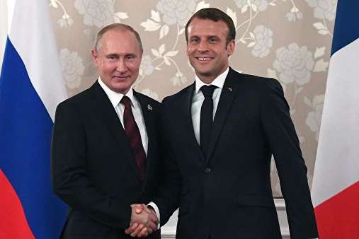 Путін і Макрон обговорили транзит газу через Україну