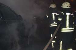 Вночі у Києві горіли три автівки