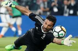 Легендарний Буффон хоче ще один рік провести на професійному рівні