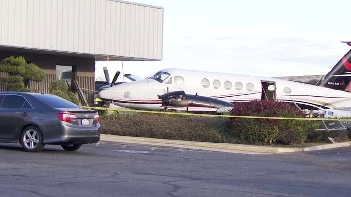 У Каліфорнії дівчина вкрала приватний літак і розбила його