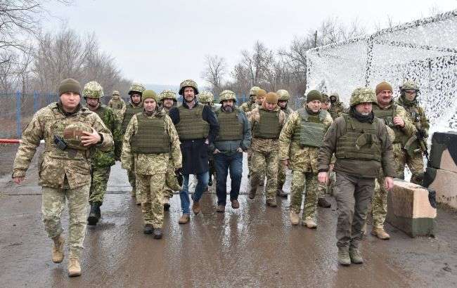 Делегація Міноборони Канади відвідала прифронтовий Донбас 