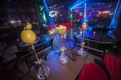 У київському кальян-барі продавали кокаїн та канабіс