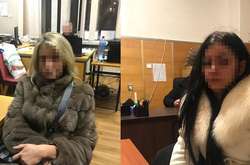 Столичні правоохоронці затримали двох сутенерок (фото, відео)