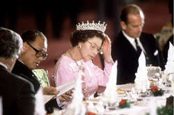  Дети принца Уильяма и Кейт Миддлтон едят отдельно, хотя меню отличается только размером порций и меньшим количеством приправ 
  