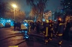 У Києві загорівся 16-ти поверховий житловий будинок