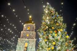Україна поринула у вир різдвяно-новорічних свят