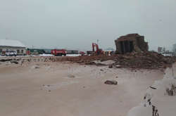 В Росії почали падати будинки. В Омську обвалилася чотириповерхова будова