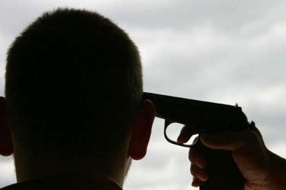 На Київщині поліцейський вистрелив собі в голову