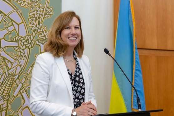 Крістіна Квін тимчасово очолить посольство США в Україні