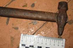 Стали відомі деталі нападу російського школяра з молотком на вчительку