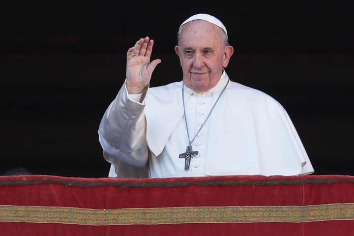 Папа Римський у різдвяному посланні закликав до миру в Україні 