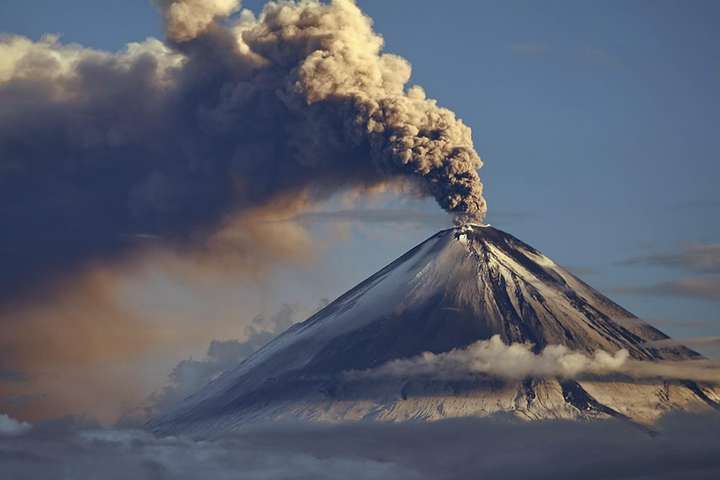 У Мексиці почалося виверження найактивнішого вулкана країни