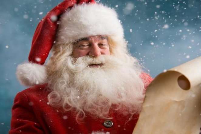 Санта-Клаус повернувся на Північний полюс після різдвяної подорожі