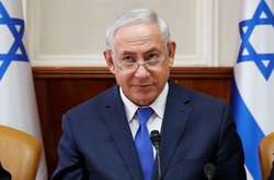 Оприлюднено відео, як Нетаньягу евакуювали у бомбосховище прямо під час виступу