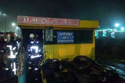 Вогонь пошкодив будівлю шиномонтажу та обладнання