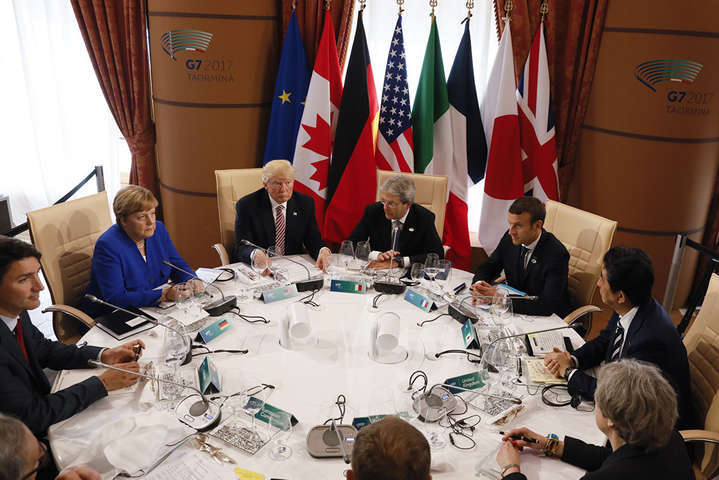 У Росії вважають «безглуздою» свою участь у саміті G7