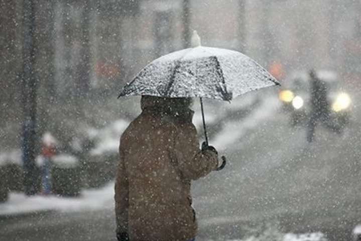 Синоптики попередили киян про дощ із мокрим снігом