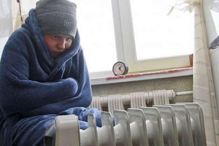Понад 30 будинків у центрі Києва залишилися без тепла (адреси)