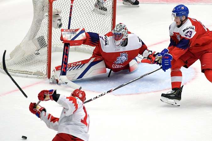 Чехія обіграла вельми брудну Росію на старті чемпіонату світу з хокею