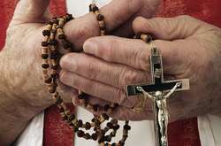 Юнак убив священника, підозрюваного в педофілії