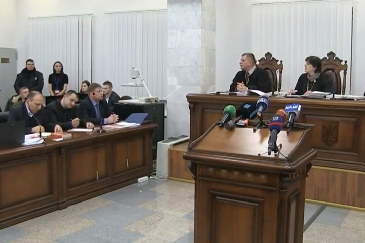 Суд відпустив з-під варти обвинувачених у розстрілах на Майдані ексберкутівців