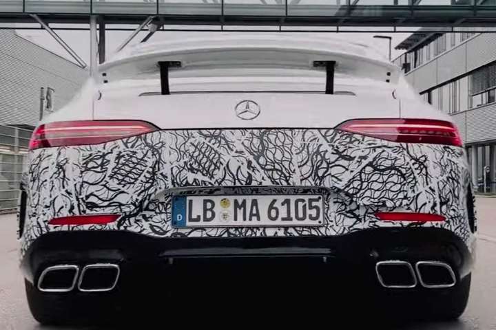 Компанія Mercedes підтвердила випуск гібридного спорткара (відео)