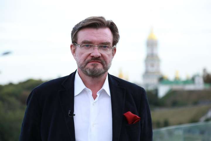 Мільярдер Ахметов «купив» для свого нового телеканалу відомого російського ведучого