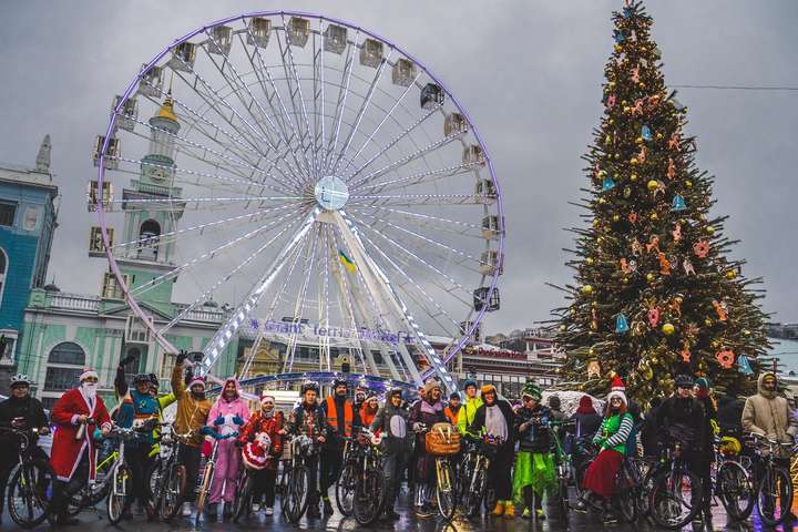 У Києві відбувся перший новорічний велопарад (фото, відео)