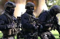 У даний час в районі Friedrichstrasse проходить поліцейська операція