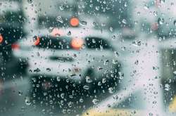 Українці Новий рік зустрічатимуть з дощовою погодою