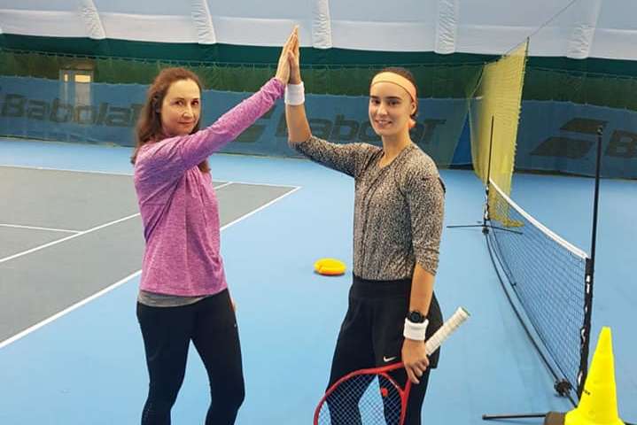 Відома легкоатлетка тренує одну з найкращих тенісисток України (фото)