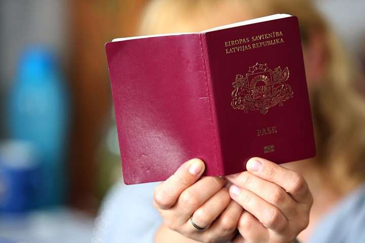 У Латвії набрав чинності закон про громадянство для дітей негромадян