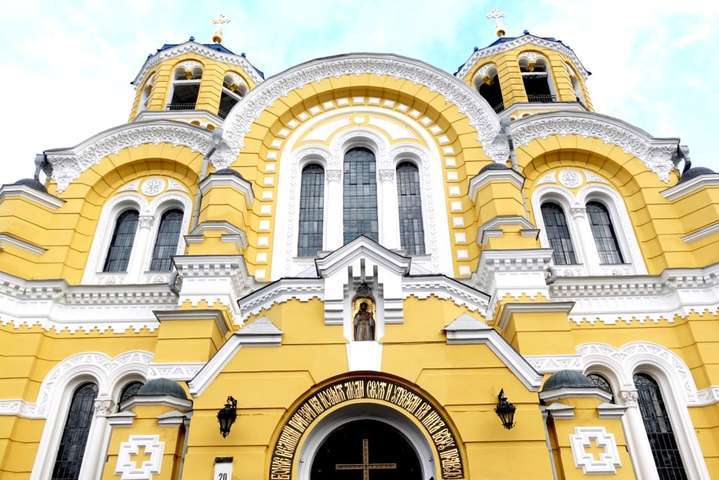 Украинское ТВ впервые не будет транслировать рождественское богослужение с Владимирского собора