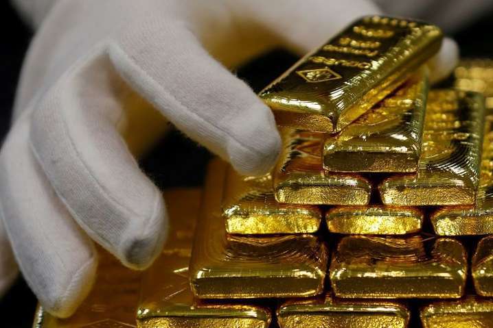 Цена на золото бьет рекорды шестилетней давности