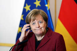 Меркель не планує «омолоджувати» міністрів