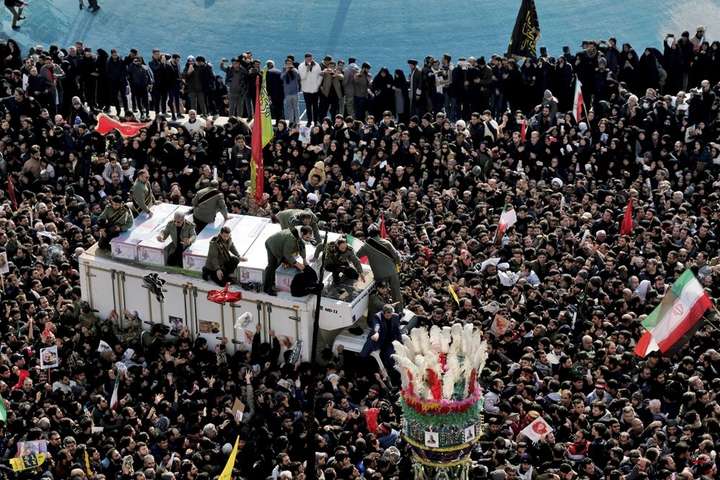 Десятки людей загинули під час прощання з генералом Сулеймані, - Associated Press 