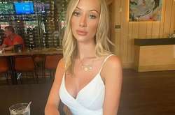 Отправляла обнаженные фото: 20-летняя американка заработала $350 тысяч на борьбу с пожарами в Австралии