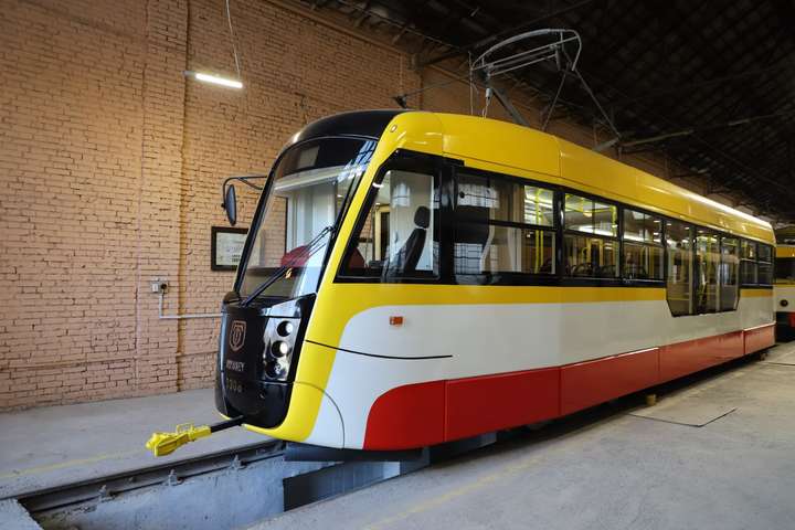 «Одесміськелектротранс» представив перший у 2020 році трамвай власної збірки