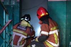 Вогнеборці ліквідували загорання вхідних дверей квартири