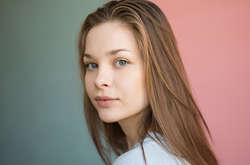 Звезда сериала «Первые ласточки» показала соблазнительное фото