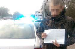 Патрульні склали на водія-порушника протокол
