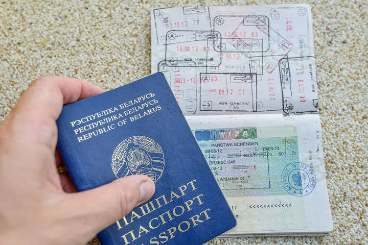 Євросоюз спростив отримання віз для громадян Білорусі