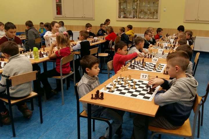 Вінничани взяли участь у новорічному турнірі з шахів