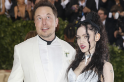  О романе Илона Маска и Клэр Буше стало известно в мае 2018 года 
  